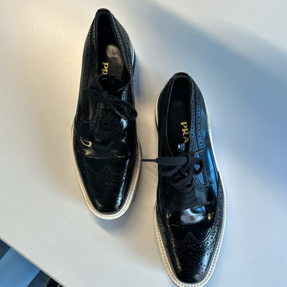 Prada Black leather Platform Oxford size 35 - Picture 1 of 4